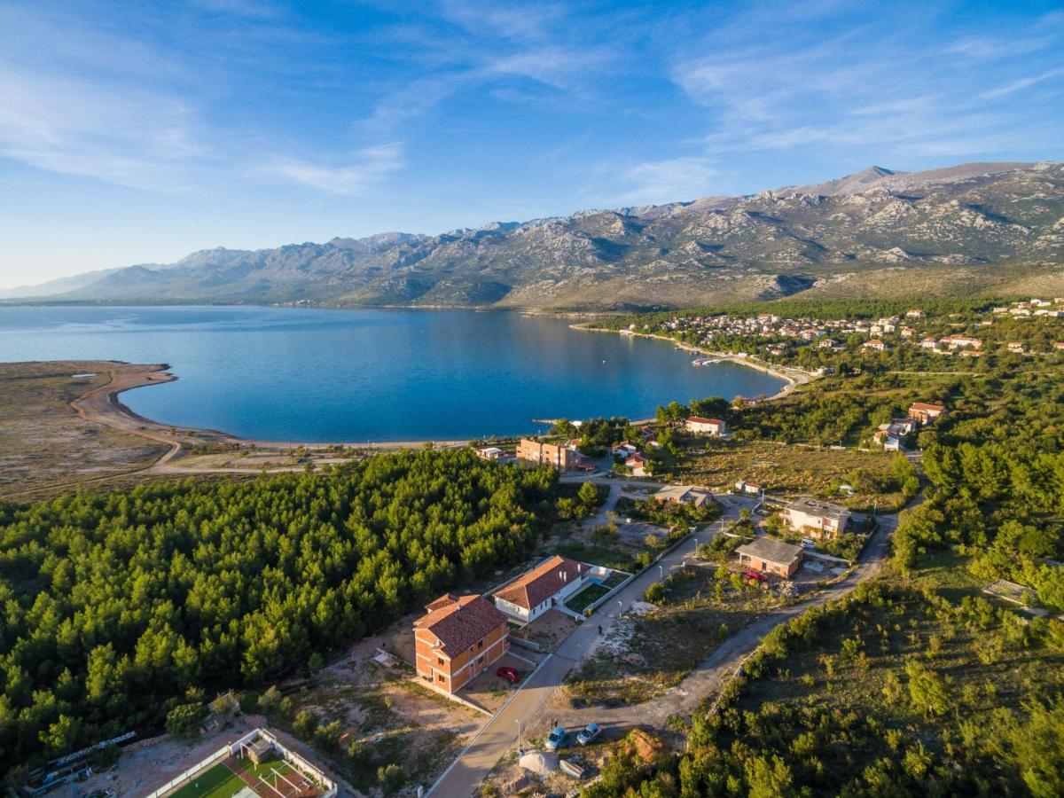 Holiday Home Velebit Rovanjska Buitenkant foto